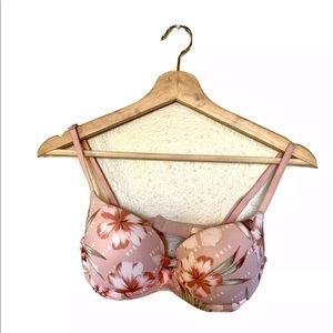 PINK Victoria’s Secret Wear Everywhere 32D